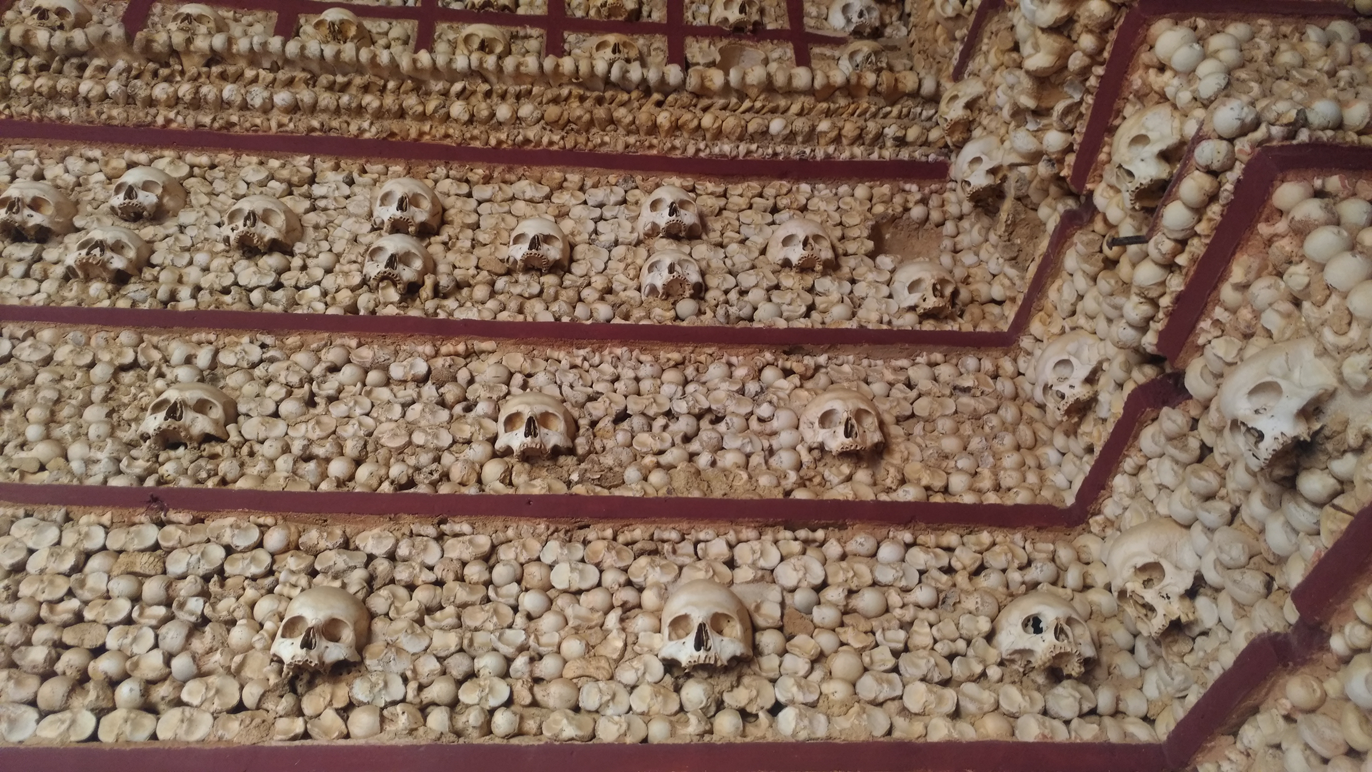 Capela dos Ossos