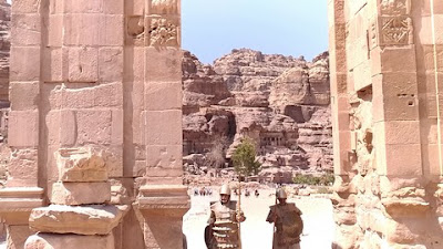 Colonnaded St